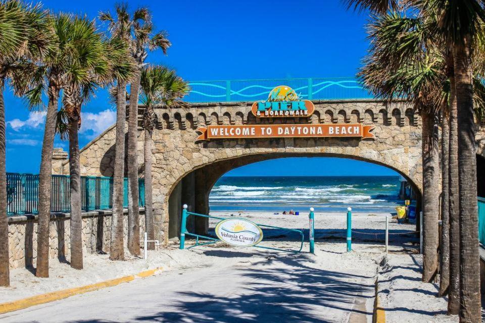 Vacation In Comfort And Luxury - 1 Bedroom Direct Oceanfront - Wyndham Ocean Walk Resort 1607 Дейтона-Бич Экстерьер фото